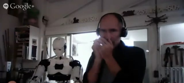 Robot Hacks - InMoov demo 02